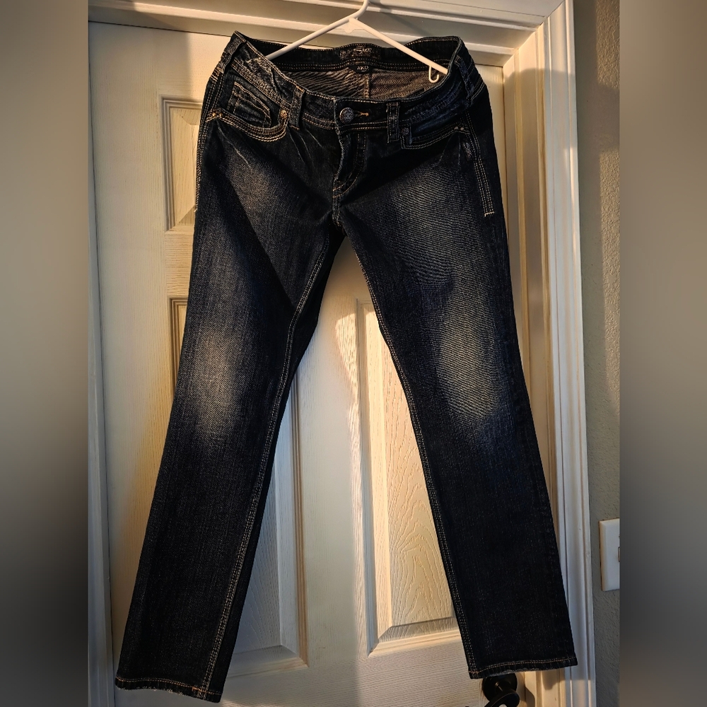 Women's Dark Blue Jeans